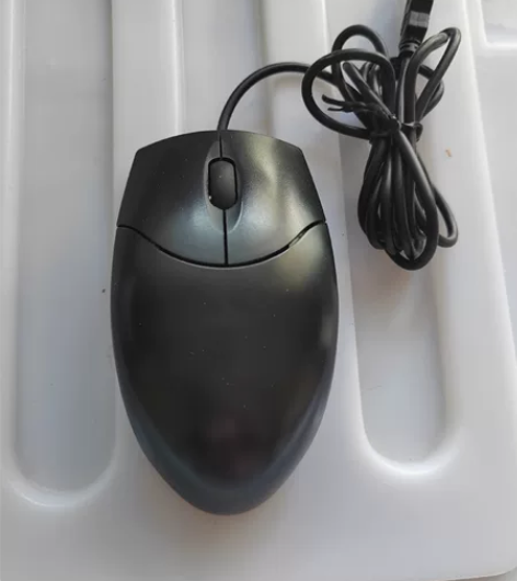一个鼠标，电脑坏了鼠标没用转出自取10元一...