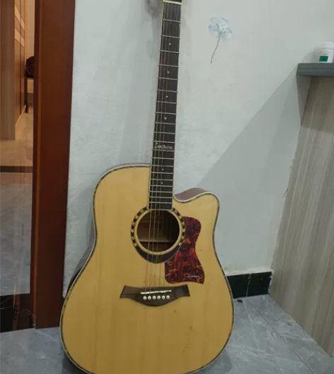 吉他全新初学者低价出包邮 感兴趣的话点“我...