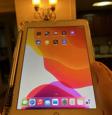 个人闲置（9成新以上） 自用iPad201...