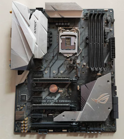 主板：华硕Z370-E GAMING 成色...