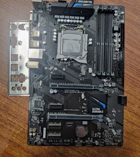 技嘉z170主板，四内存槽豪华大板。成色看...