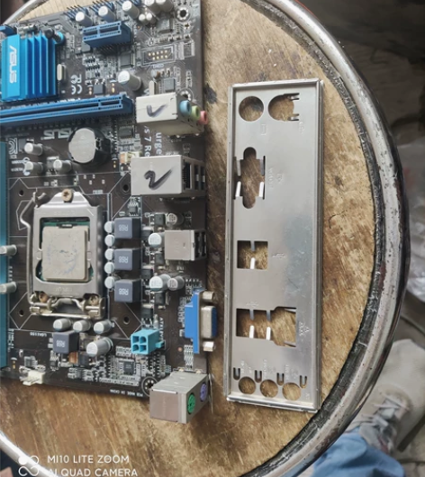 华硕H61 主板配i3 2120  CPU...