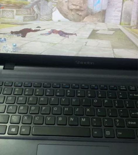 神舟炫龙游戏笔记本。 炫龙DCpro  8...