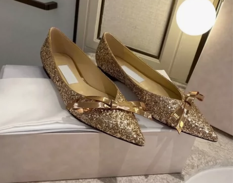 清货买到就是赚到 尖头金色亮片浅口单鞋蝴蝶...