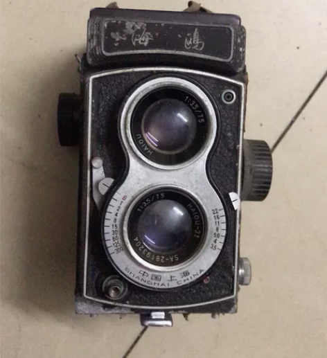 海鸥老相机,很烂,不会搞这玩意,还有一个很...