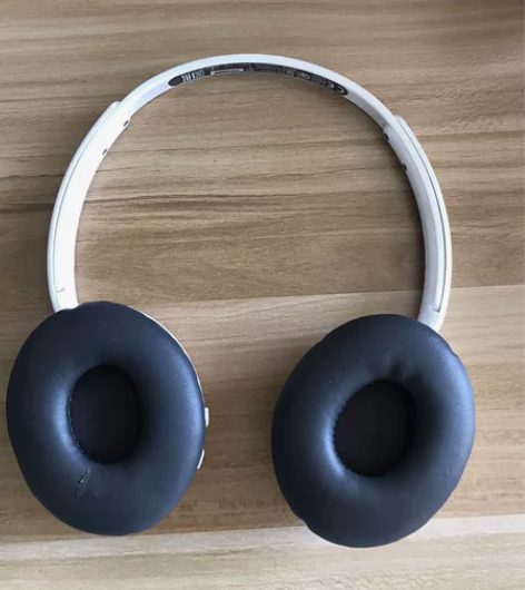 飞利浦轻便蓝牙耳机 感兴趣的话点“我想要”...