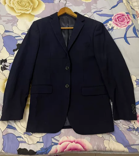 男士西服,118斤内都可以穿,包邮 感兴趣...