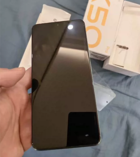 红米k50 pro 12+256GB版本。...