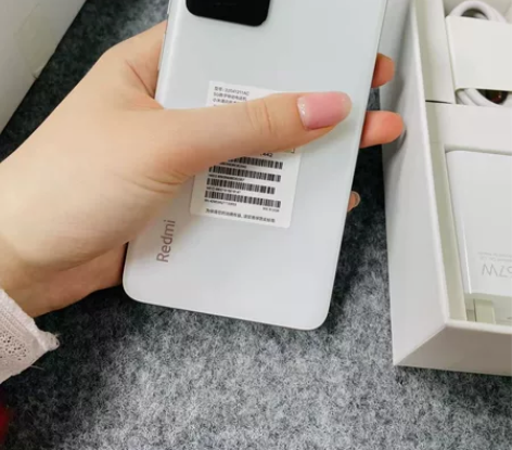 红米K50 12512白色,成色99新,没...