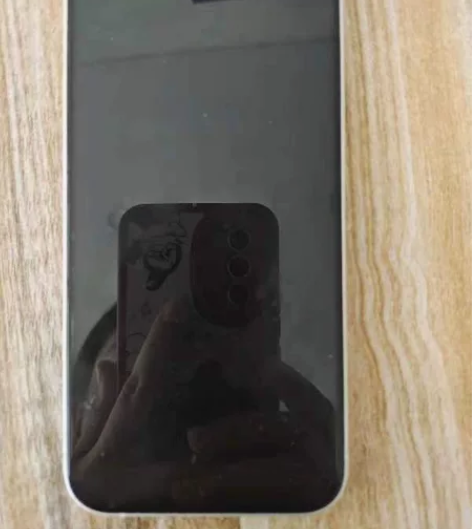 苹果12,128g,3200出 感兴趣的话...