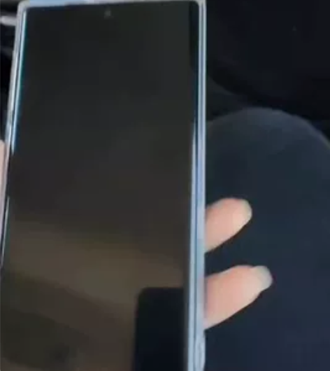 转手一台三星note10美版，完美屏，正常...