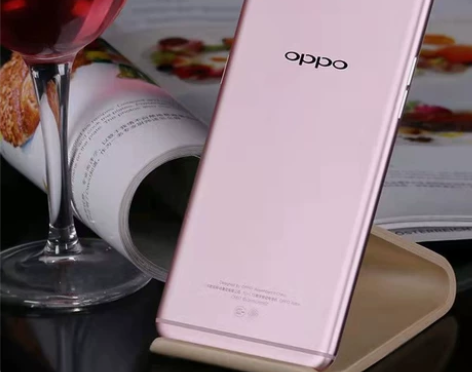 二手OPPO 4+64g游戏手机王者和吃鸡...