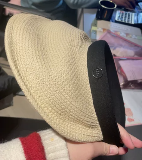 蕉下正品草编帽 帽子太多了，压在柜子里忘记...