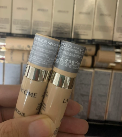 兰蔻专柜赠品 菁纯粉底5ml小样 一个46...