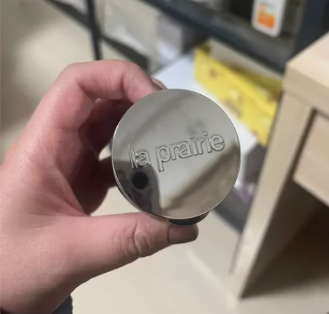 la prairie粉底 粉底用完了 上面...