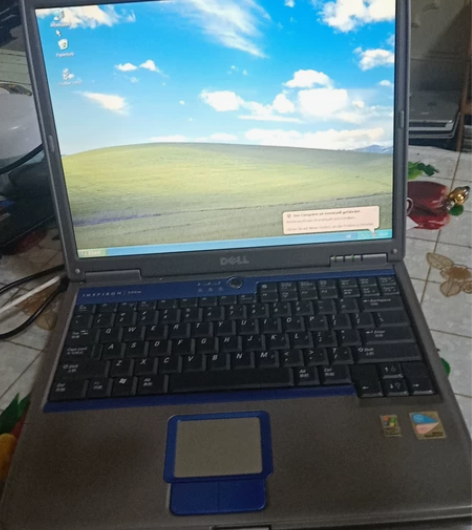 华硕笔记本pp05l，开关机正常 品相如图...