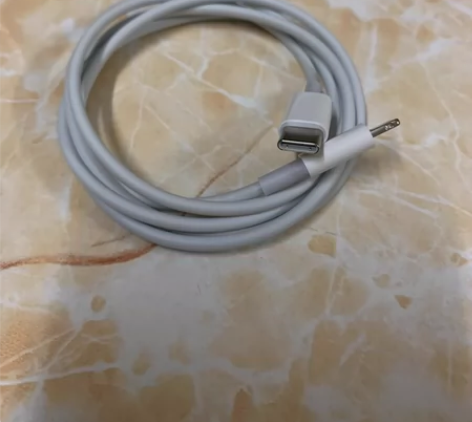 闲置原装PD20w快充数据线，充电线 iP...