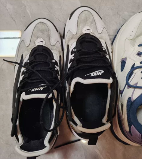 二手运动鞋休闲鞋40码耐克 女儿的鞋子，穿...