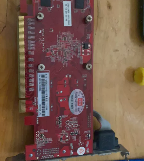 七彩虹GT210显卡黄金版1G 不刀 感兴...