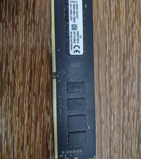 金士顿16g ddr4 2400台式机电脑...