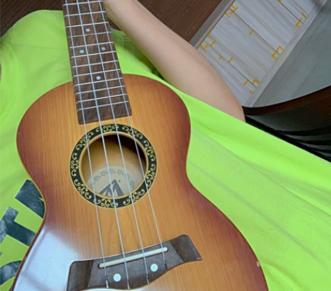 送给有缘人 23寸桃花芯乌克丽丽 音质清脆...