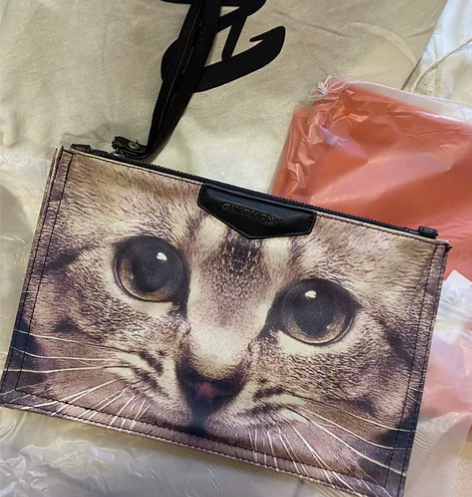 手拿包38包邮全带走 感兴趣的话点“我想要...