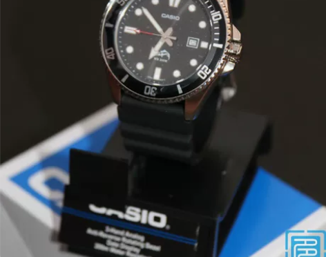 卡西欧Casio剑鱼MDV106-1AV运...