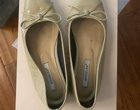 微跟单鞋 线下450买的 穿着很软很舒服 ...