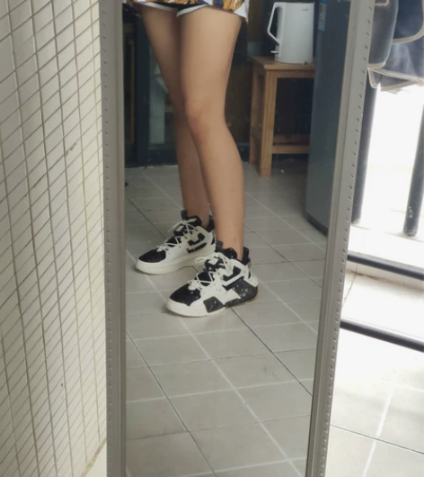 ?安踏板鞋 感兴趣的话点“我想要”和我私聊...