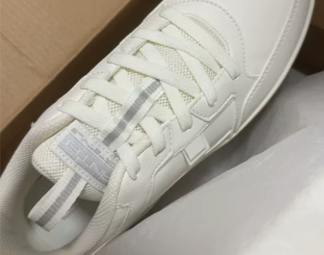 安踏板鞋 全新  有鞋盒  38.5  有...