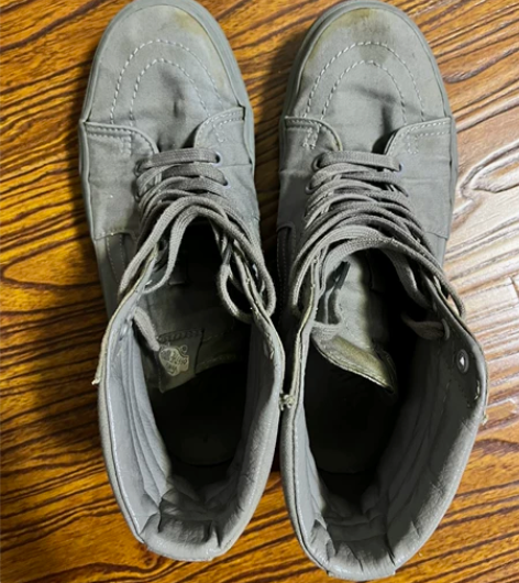 Vans SK8全灰，读书的时候买的，外观...