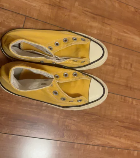 匡威1970s 有鞋带 感兴趣的话点“我想...