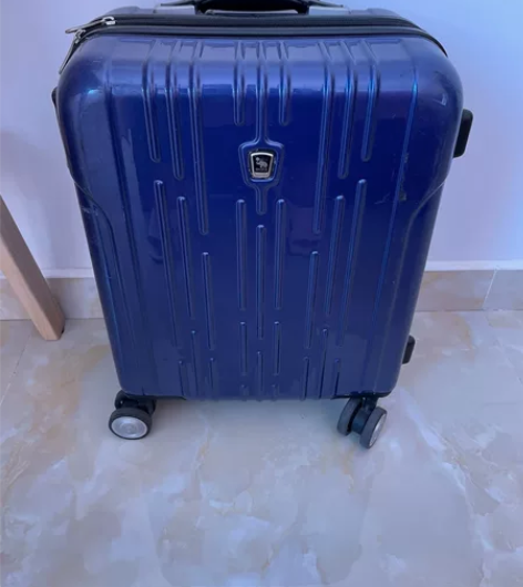 爱华仕20寸行李箱旅行箱 可带上飞机 超级...