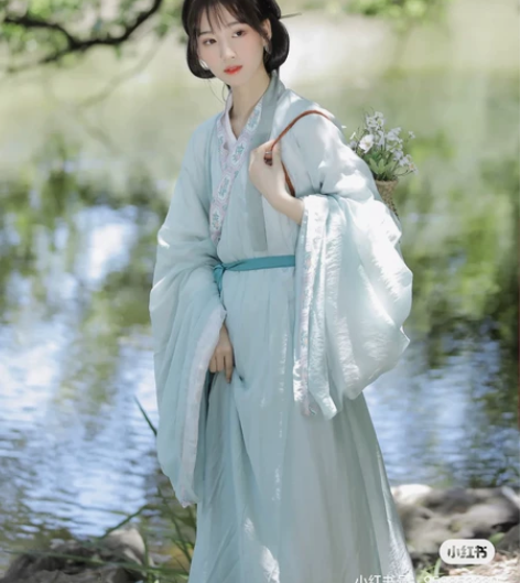 『汉服出租』停云流光 琴棋书画 魏晋直裾 ...