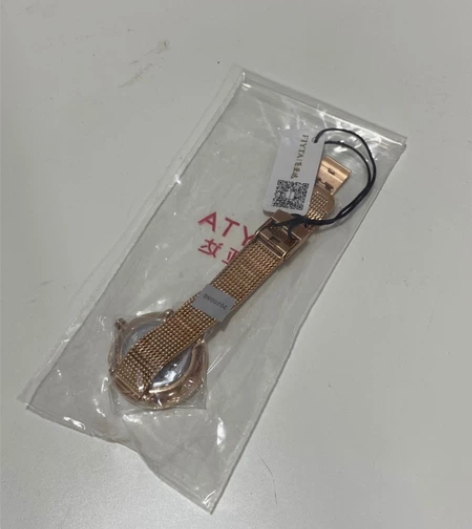 【全新】新品飞亚达手表女士满天星石英表时尚...