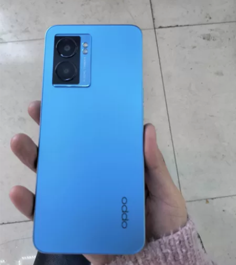 oppo  A57  激活十天，有意者联系...