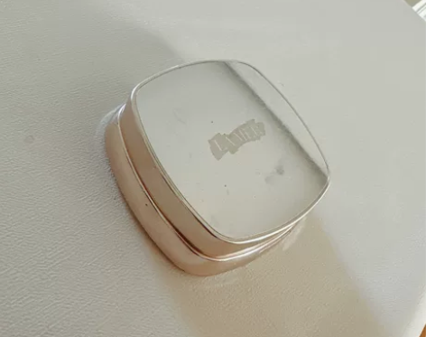 正品海蓝之谜气垫1号色粉底遮瑕 家里好几个...