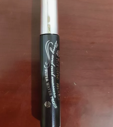 奇士美睫毛膏，没用过，无盒子，不知道有没有...