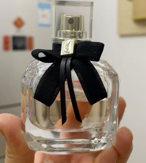 出圣罗兰反转巴黎经典浓香香水50ml 余量...