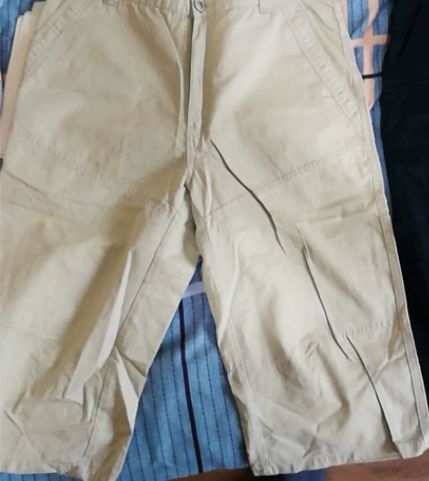 男士夏天短裤，腰围82cm，裤长62 cm...