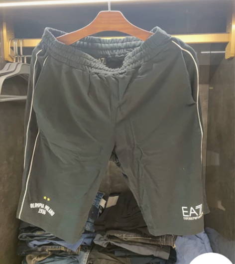 大码男士短裤，黑色，腰围二尺八左右，裤长6...