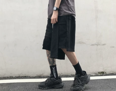 尾郎的店 不规则机能短裤男嘻哈ro裤子bf...