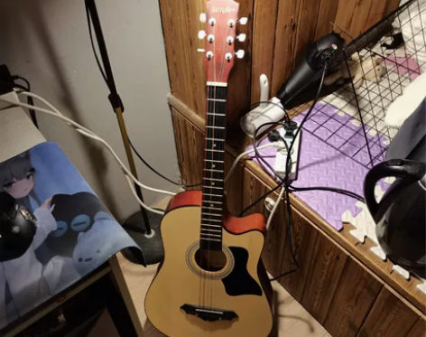 吉他（一套）全新无暇辞。有APP新手教学 ...