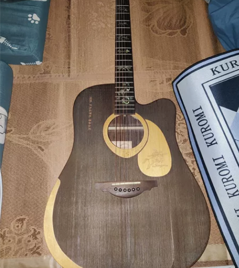 【捡漏！标价就是卖价】可小刀！吉他 原价店...