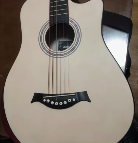 原价1900多的吉他几乎全新单板吉他便宜出...