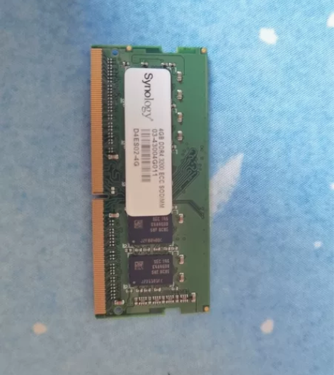 群晖全新拆机内存，4g ddr4 感兴趣的...