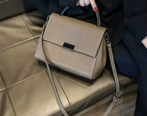 香港潮时尚女包包2021新款韩版百搭单肩斜...