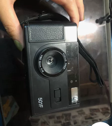 vibe傻瓜胶片机 机子和袋子 说明书应该...
