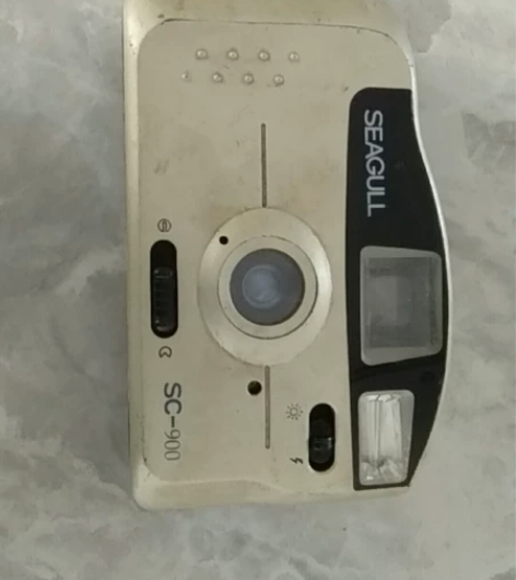 海鸥胶卷相机，上电池没反应，收藏道具，便宜...