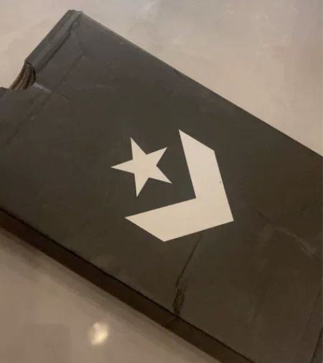 匡威，码子偏小建议35-35.5码，本人3...